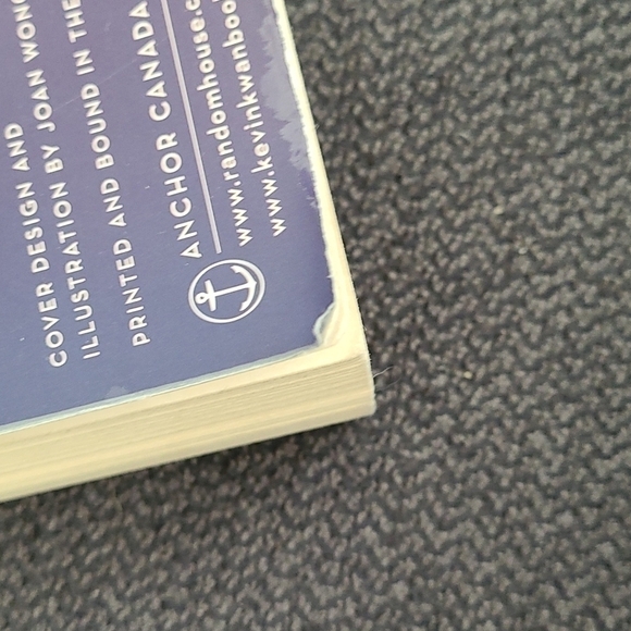 CRAZY Rich Asians a Novel by Kevin Kwan - Picture 3 of 3